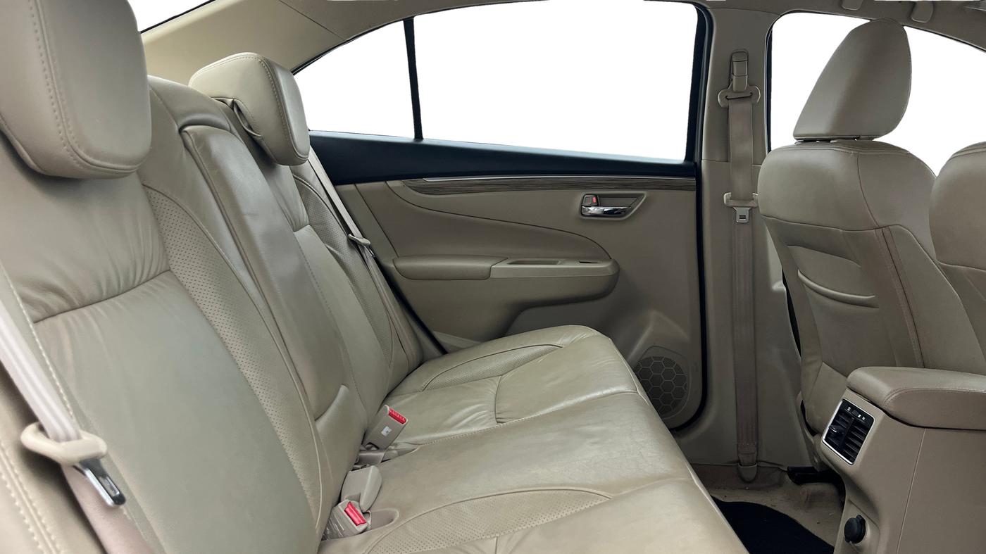 2020 Maruti Ciaz ALPHA 1.5 SHVS PETROL, Petrol, Manual, 27,288 km, Right Side Rear Door Cabin