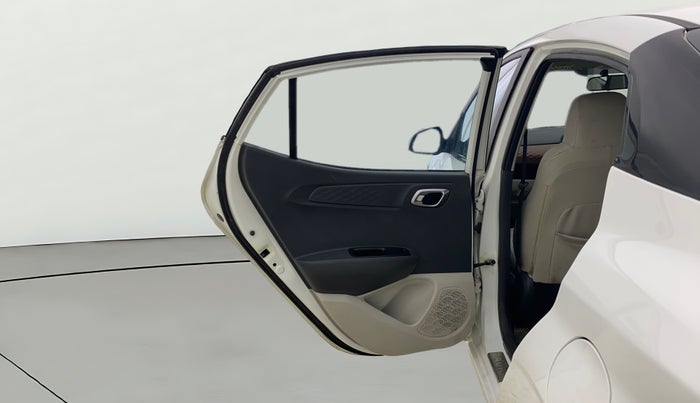 2022 Hyundai AURA SX 1.2 CNG, CNG, Manual, 1,22,124 km, LHS Rear Door