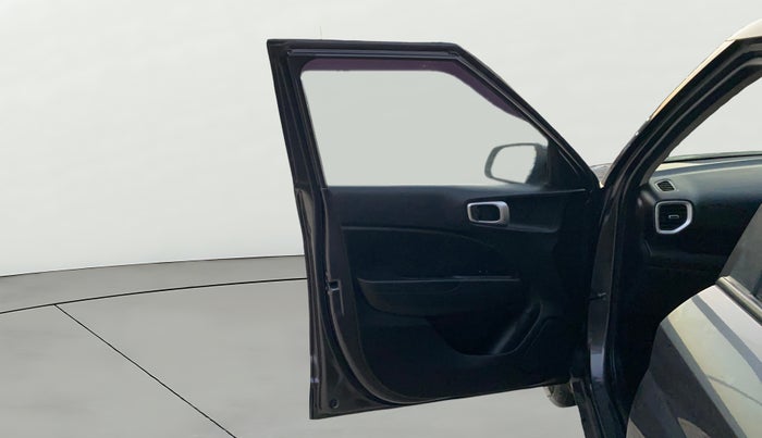 2021 Hyundai VENUE S+ 1.2, Petrol, Manual, 24,191 km, LHS Front Door