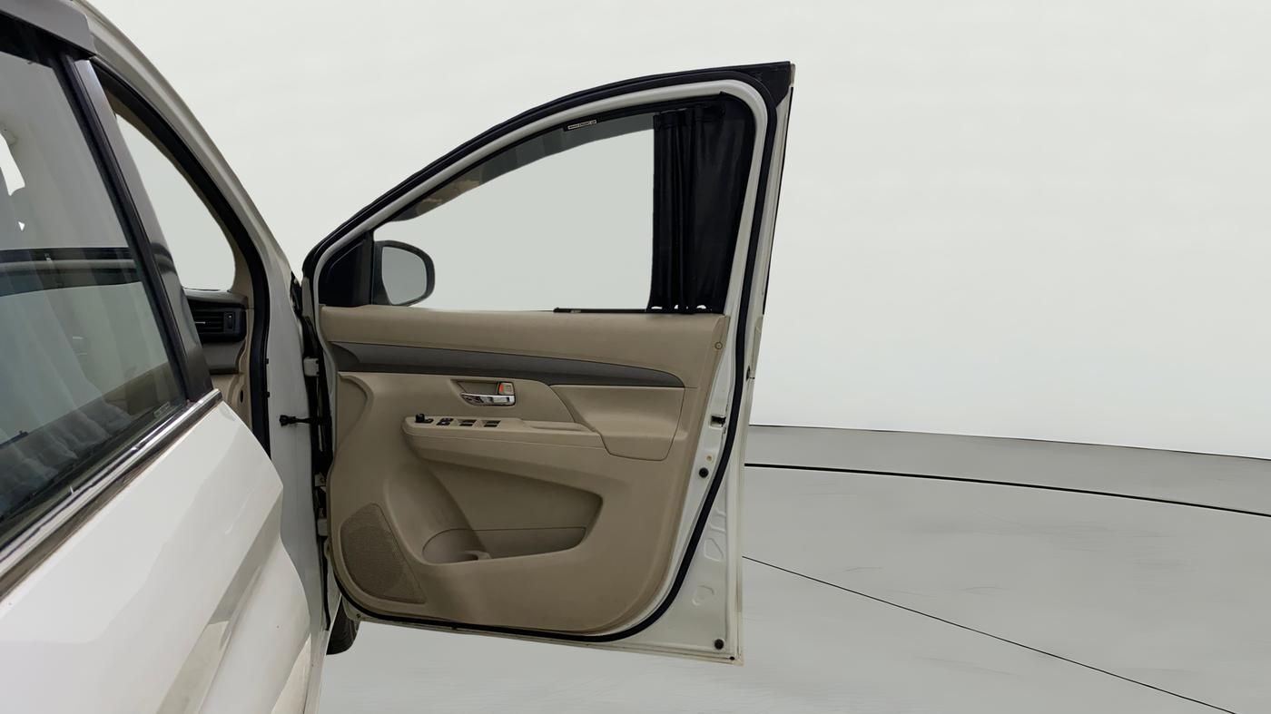 2021 Maruti Ertiga VXI AT SHVS, Petrol, Automatic, 1,37,349 km, RHS Front Door