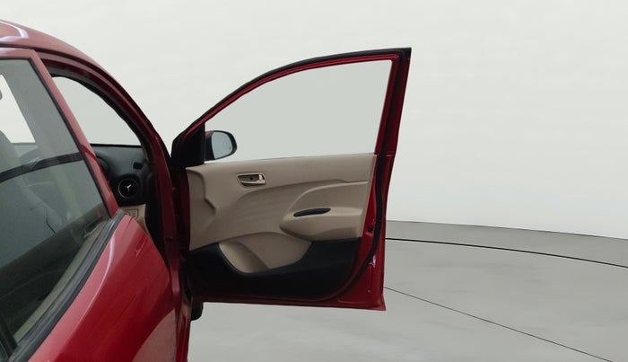 2019 Hyundai NEW SANTRO SPORTZ CNG, CNG, Manual, 46,315 km, RHS Front Door