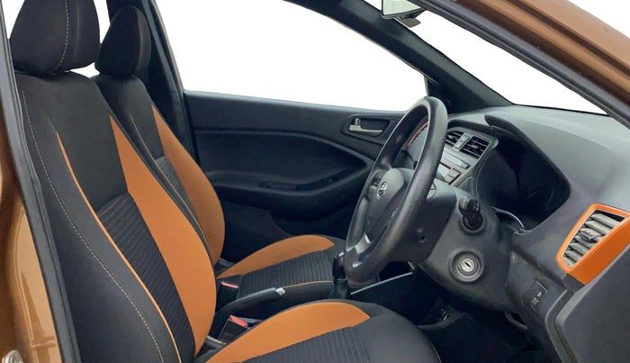 2016 Hyundai i20 Active 1.2 S, Petrol, Manual, 1,00,921 km, Right Side Front Door Cabin