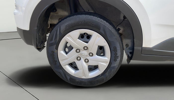 2021 Hyundai VENUE S 1.2, Petrol, Manual, 75,315 km, Right Rear Wheel