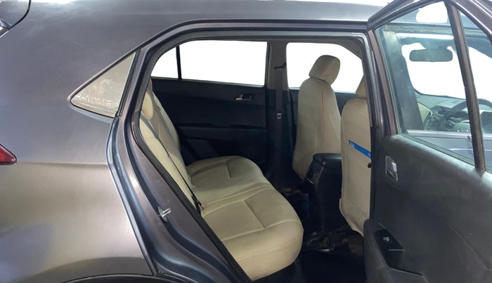 2016 Hyundai Creta SX 1.6 DIESEL, Diesel, Manual, 82,154 km, Right Side Rear Door Cabin