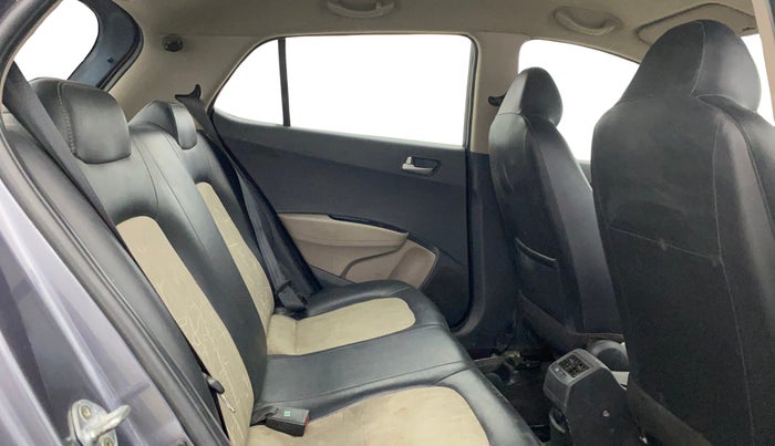 2016 Hyundai Grand i10 MAGNA 1.2 KAPPA VTVT, Petrol, Manual, 79,974 km, Right Side Rear Door Cabin