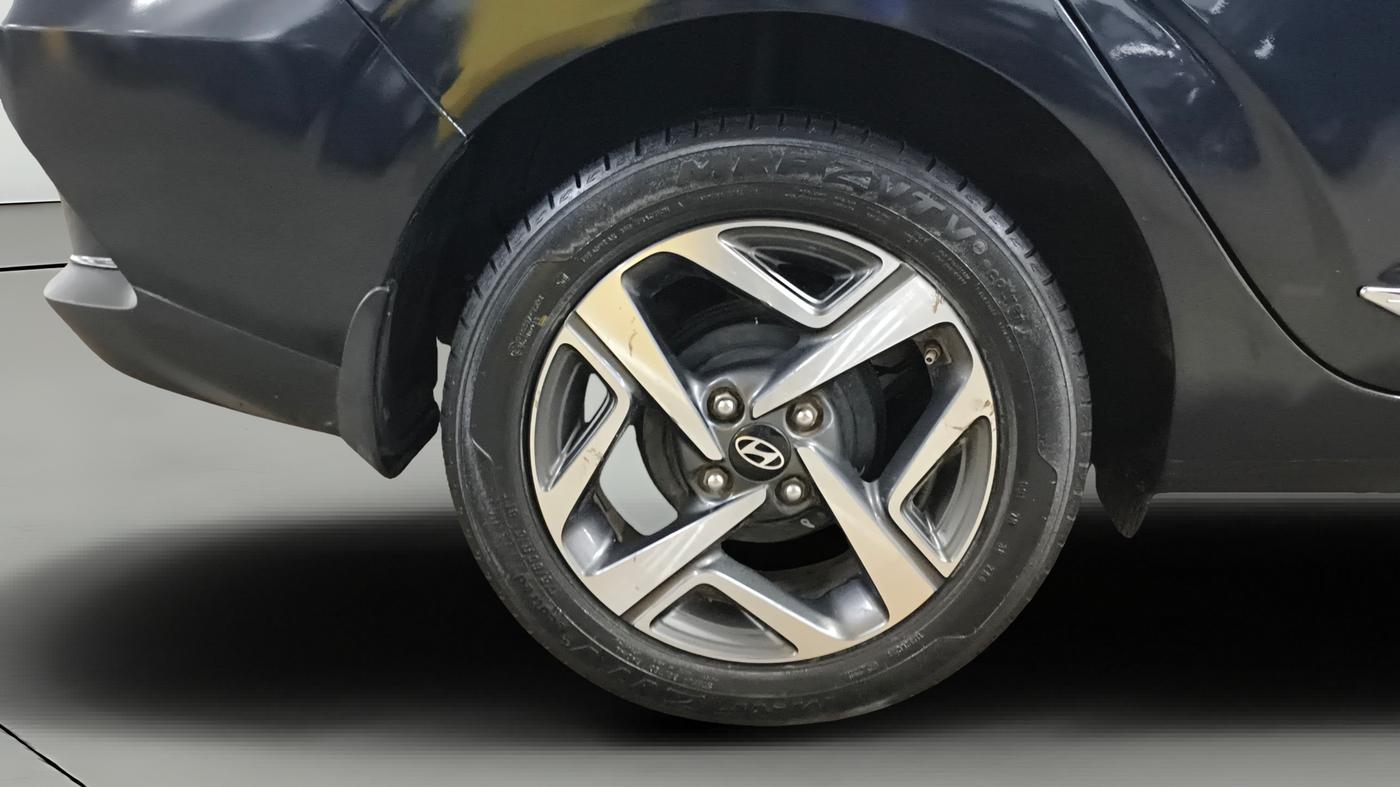 2023 Hyundai AURA SX 1.2, Petrol, Manual, 50,641 km, Right Rear Wheel