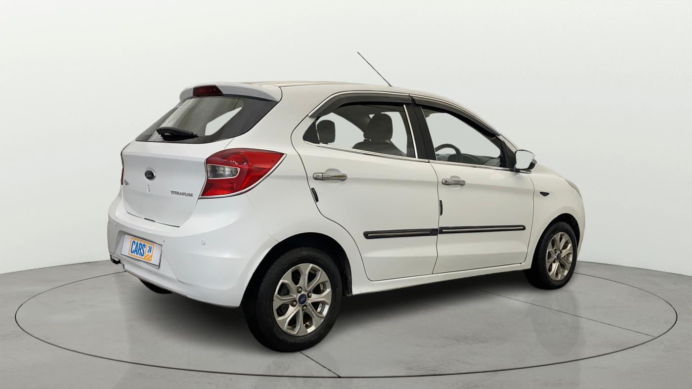 2018 Ford New Figo TITANIUM 1.2 PETROL MT, Petrol, Manual, 38,098 km, Right Back Diagonal