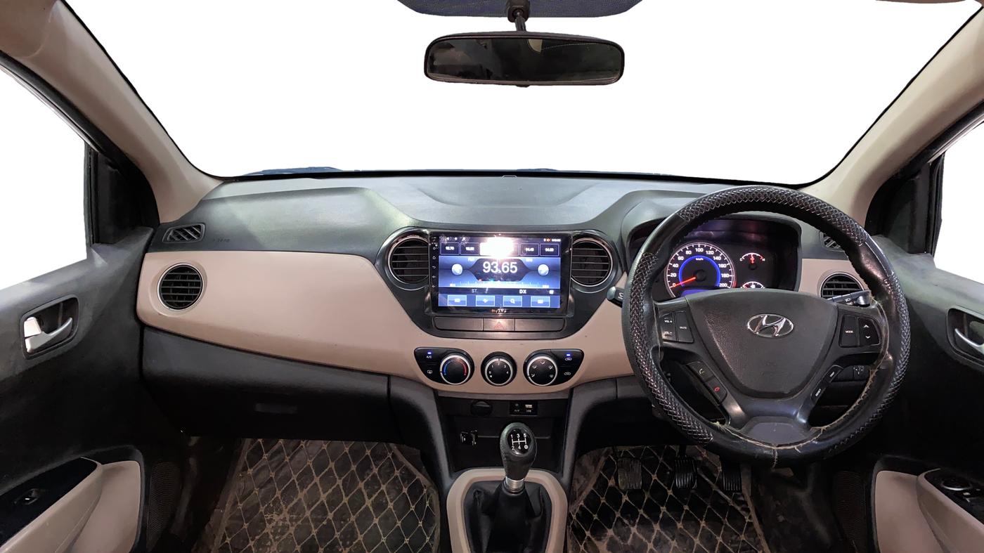 2016 Hyundai Grand i10 SPORTZ 1.2 KAPPA VTVT, Petrol, Manual, 94,743 km, Dashboard