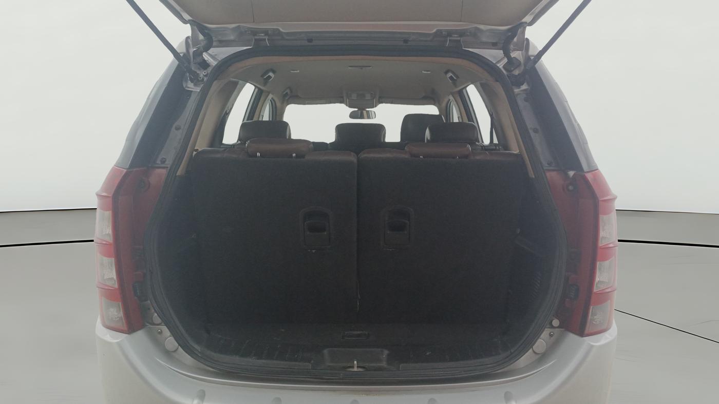 2013 Mahindra XUV500 W8, Diesel, Manual, 1,40,932 km, Boot Open Zoomed View