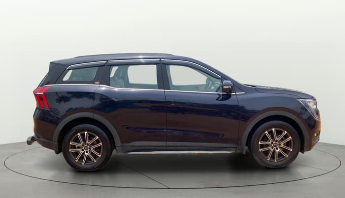2023 Mahindra XUV700 AX 7 LUXURY P AT 7 STR, Petrol, Automatic, 24,212 km, Right Side View