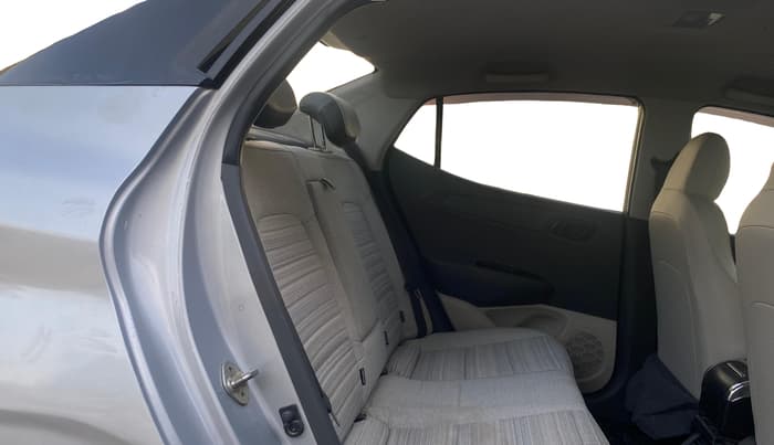 2021 Hyundai AURA S 1.2 CRDI, Diesel, Manual, 1,38,569 km, Right Side Rear Door Cabin