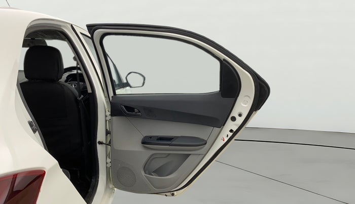 2022 Tata Tiago XT CNG, CNG, Manual, 36,805 km, RHS Rear Door