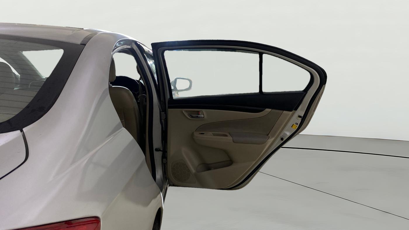 2016 Maruti Ciaz ZXI+, Petrol, Manual, 64,202 km, RHS Rear Door