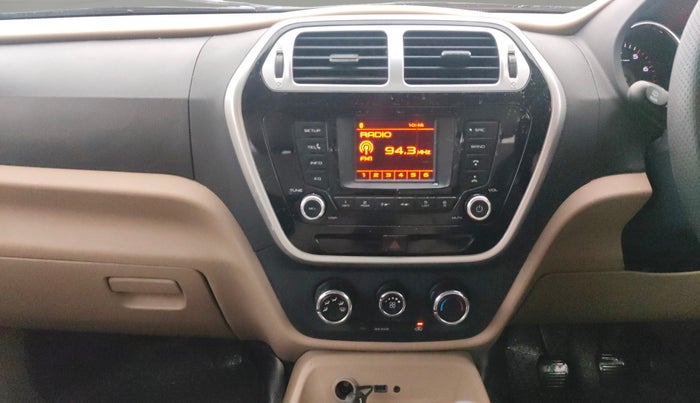 2016 Mahindra TUV300 T8, Diesel, Manual, 66,861 km, Air Conditioner