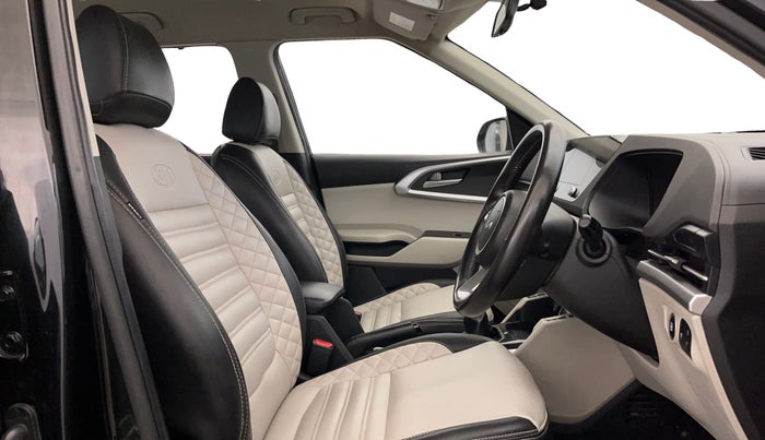 2022 KIA CARENS PRESTIGE PLUS 1.5 DIESEL 7 STR, Diesel, Manual, 73,010 km, Right Side Front Door Cabin