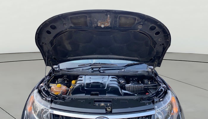 2021 Mahindra XUV500 W11 AT, Diesel, Automatic, 69,965 km, Open Bonet