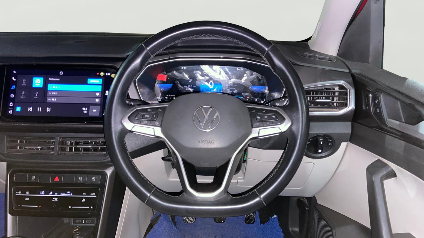 2023 Volkswagen TAIGUN TOPLINE 1.0 TSI MT, Petrol, Manual, 43,821 km, Steering Wheel Close Up