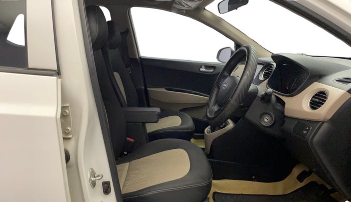 2017 Hyundai Grand i10 SPORTZ (O) 1.2 KAPPA VTVT, Petrol, Manual, 65,818 km, Right Side Front Door Cabin