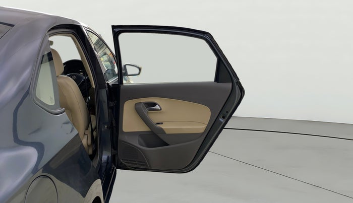 2017 Volkswagen Vento 1.2 TSI HIGHLINE PLUS AT, Petrol, Automatic, 57,727 km, RHS Rear Door