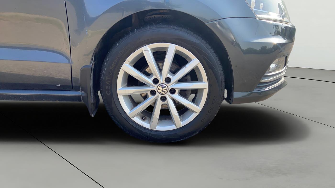 2018 Volkswagen Ameo HIGHLINE PLUS 1.5L AT 16 ALLOY, Diesel, Automatic, 87,218 km, Right Front Wheel