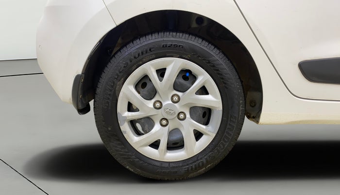 2017 Hyundai Grand i10 SPORTZ (O) 1.2 KAPPA VTVT, Petrol, Manual, 38,846 km, Right Rear Wheel