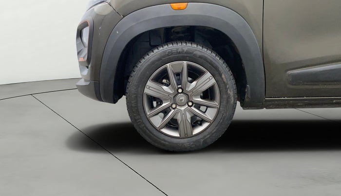 2022 Renault Kwid CLIMBER AMT 1.0, Petrol, Automatic, 20,835 km, Left Front Wheel