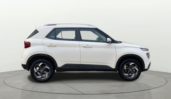 2020 Hyundai VENUE SX 1.5 CRDI, Diesel, Manual, 45,316 km, Right Side View