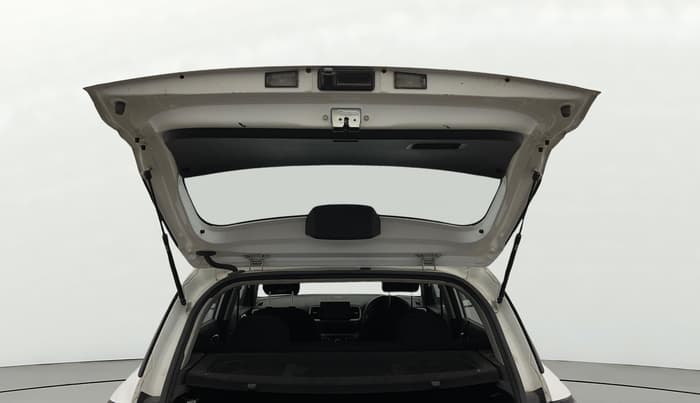 2022 Hyundai VENUE S(O) 1.2, Petrol, Manual, 39,698 km, Boot Door Open