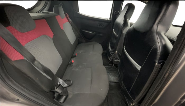 2018 Renault Kwid RXT 0.8, Petrol, Manual, 47,253 km, Right Side Rear Door Cabin