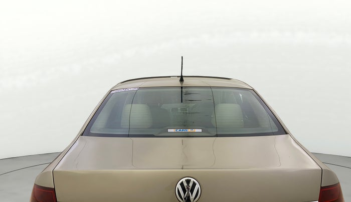 2016 Volkswagen Vento HIGHLINE 1.6 MPI, Petrol, Manual, 1,02,598 km, Rear Windshield