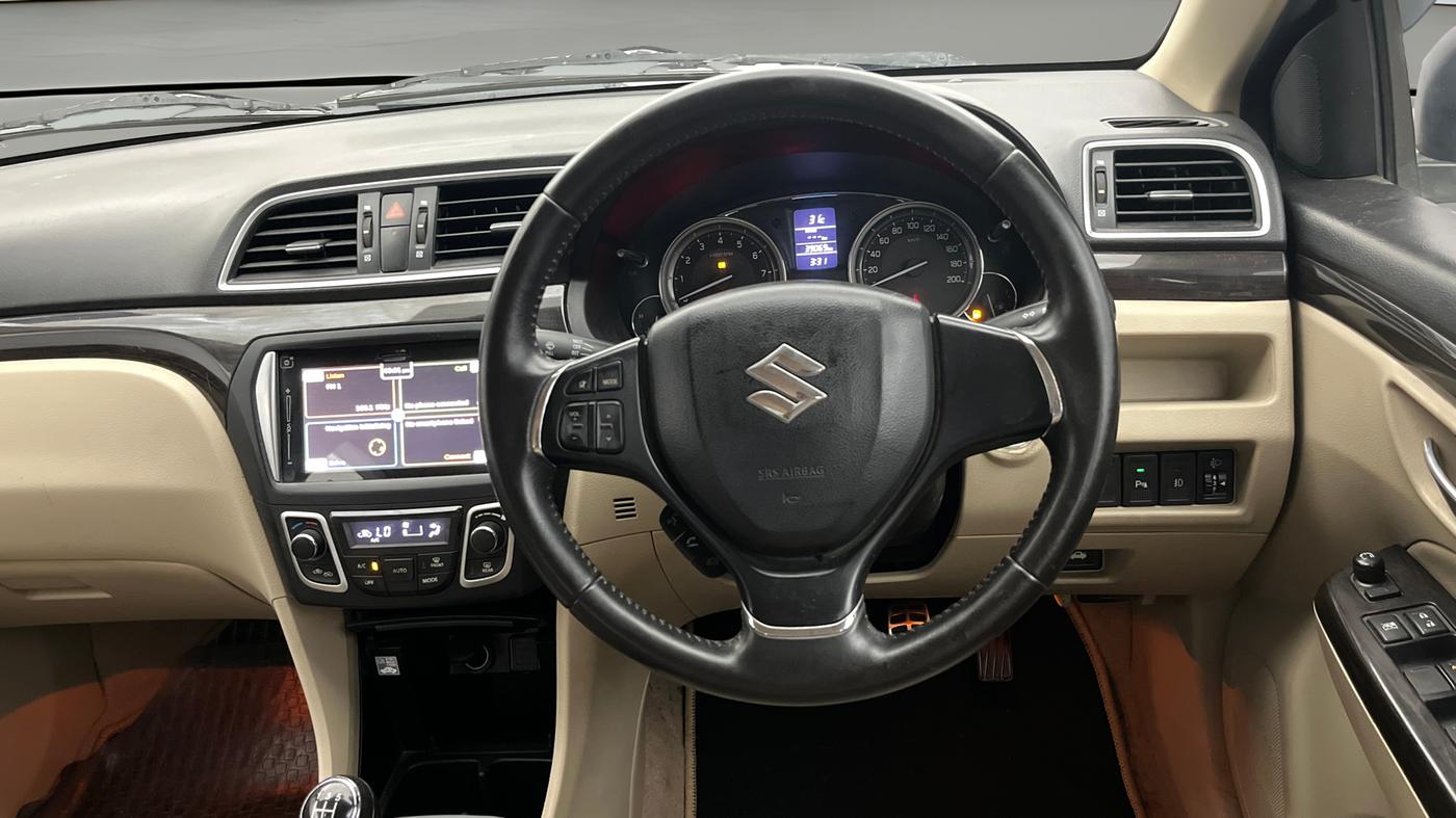 2017 Maruti Ciaz ALPHA 1.4 PETROL, Petrol, Manual, 39,018 km, Steering Wheel Close Up