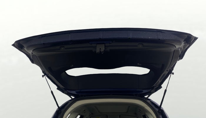 2022 Tata Safari XTA PLUS, Diesel, Automatic, 63,089 km, Boot Door Open