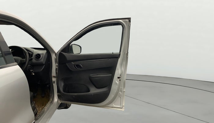 2018 Renault Kwid RXT 1.0, Petrol, Manual, 53,979 km, RHS Front Door