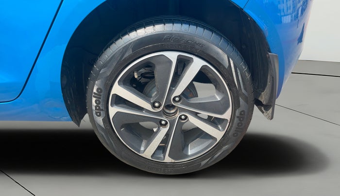 2022 Tata ALTROZ XZ PETROL, Petrol, Manual, 1,10,096 km, Left Rear Wheel