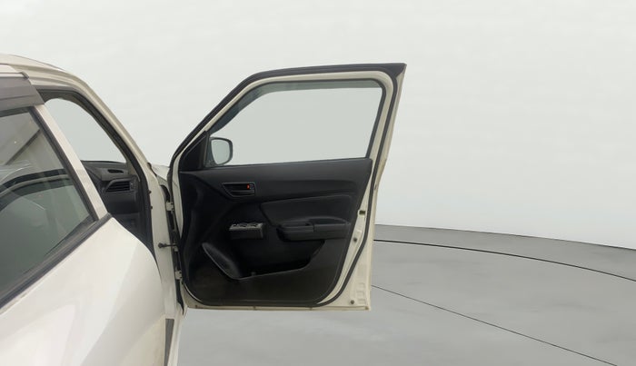 2021 Maruti Swift LXI, Petrol, Manual, 83,438 km, RHS Front Door