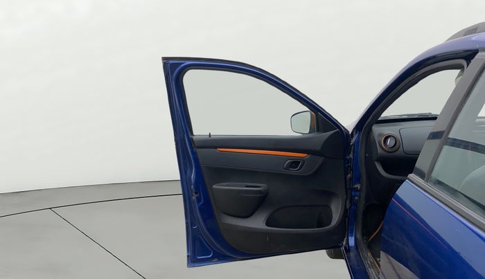 2018 Renault Kwid CLIMBER 1.0, Petrol, Manual, 66,562 km, LHS Front Door