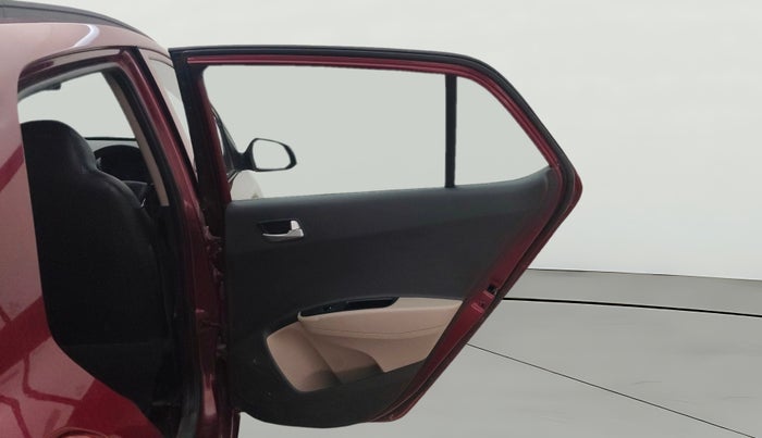 2015 Hyundai Grand i10 SPORTZ 1.2 KAPPA VTVT, Petrol, Manual, 1,38,176 km, RHS Rear Door