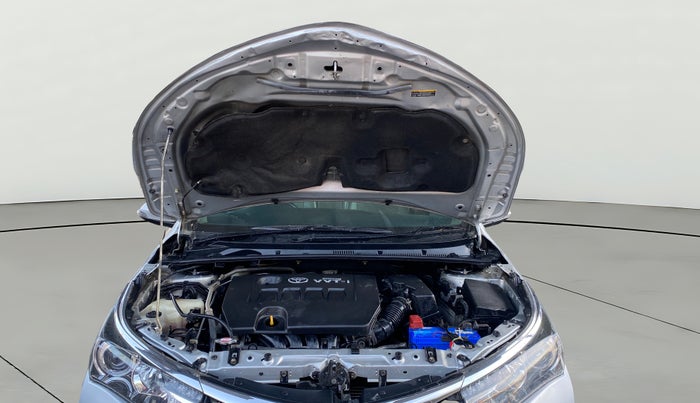 2015 Toyota Corolla Altis VL CVT PETROL, Petrol, Automatic, 1,38,199 km, Open Bonet