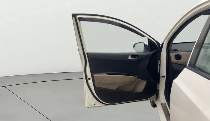 2014 Hyundai Xcent S 1.2, Petrol, Manual, 76,299 km, LHS Front Door