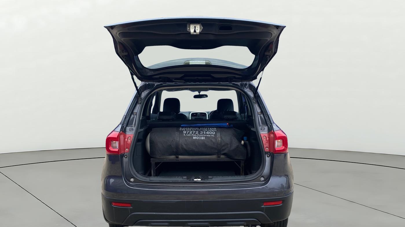 2022 Maruti Vitara Brezza VXI, CNG, Manual, 69,439 km, Boot Door Open