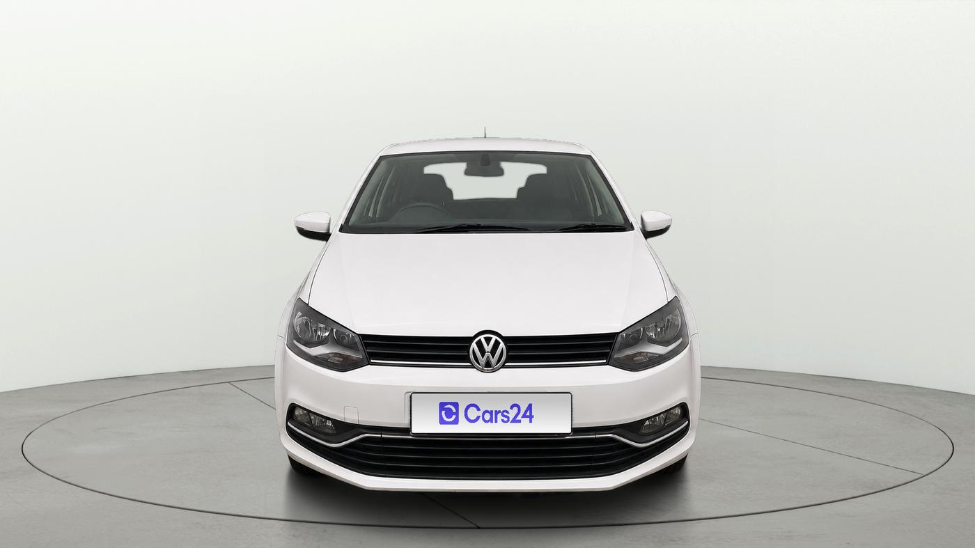 2017 Volkswagen Polo HIGHLINE PLUS 1.2(16 ALLOY, Petrol, Manual, 1,00,384 km, Front