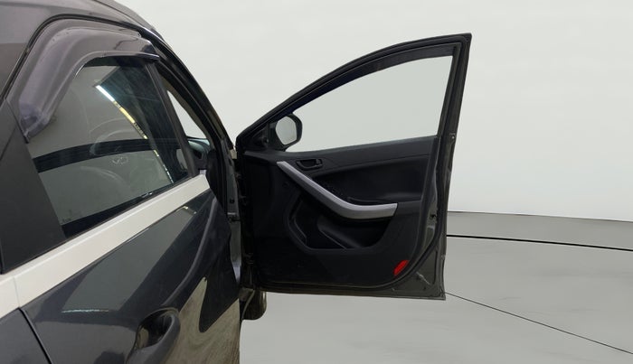 2023 Tata NEXON XM PETROL, Petrol, Manual, 13,857 km, RHS Front Door