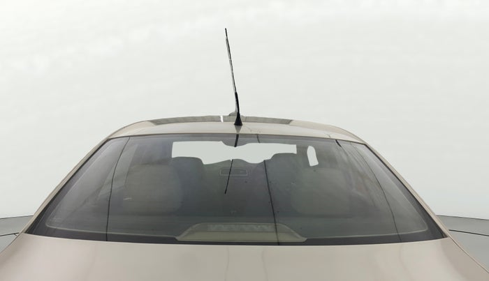 2015 Skoda Rapid 1.6 MPI ELEGANCE PLUS, Petrol, Manual, 1,26,232 km, Rear Windshield