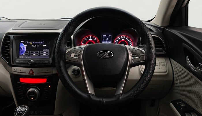 2019 Mahindra XUV300 W8 1.5 DIESEL, Diesel, Manual, 74,292 km, Steering Wheel Close Up