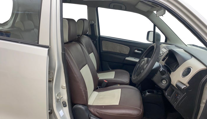 2014 Maruti Wagon R 1.0 VXI, Petrol, Manual, 71,841 km, Right Side Front Door Cabin