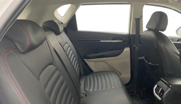 2021 KIA SONET HTX 1.0 IMT, Petrol, Manual, 61,612 km, Right Side Rear Door Cabin