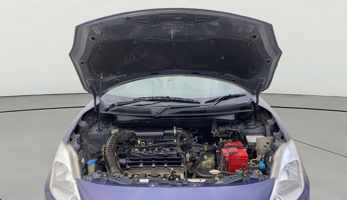 2018 Maruti Dzire VXI AMT, CNG, Automatic, 94,703 km, Open Bonet