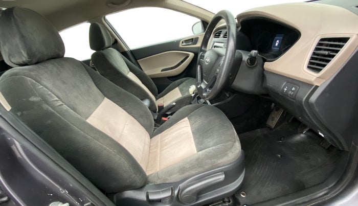 2016 Hyundai Elite i20 ASTA 1.2 (O), Petrol, Manual, 57,957 km, Right Side Front Door Cabin