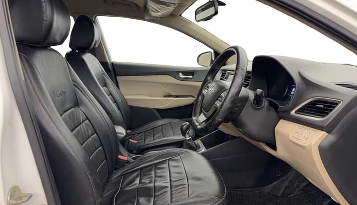 2019 Hyundai Verna 1.6 VTVT SX, Petrol, Manual, 78,350 km, Right Side Front Door Cabin