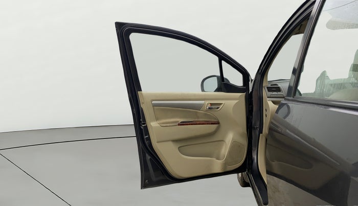 2017 Maruti Ertiga ZDI SHVS, Diesel, Manual, 90,726 km, LHS Front Door